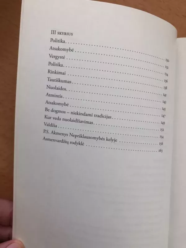 Be dogmos. Lietuvos politikos vingrybės - Bronius Genzelis, knyga 6