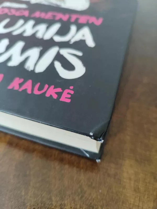 Mumija Dumis ir sebek-ra kaukė - Tosca Menten, knyga 5