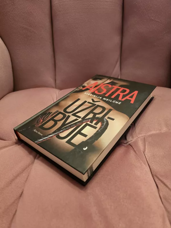 Aistra užribyje - Virginija Virginija, knyga 3