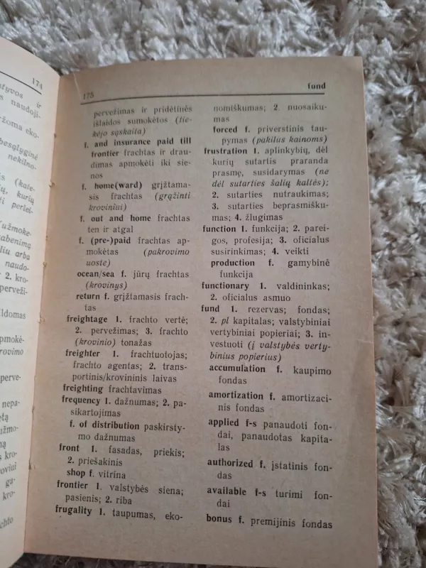 Anglų-lietuvių kalbų ekonomikos terminų žodynas - A. Buračas, knyga 4