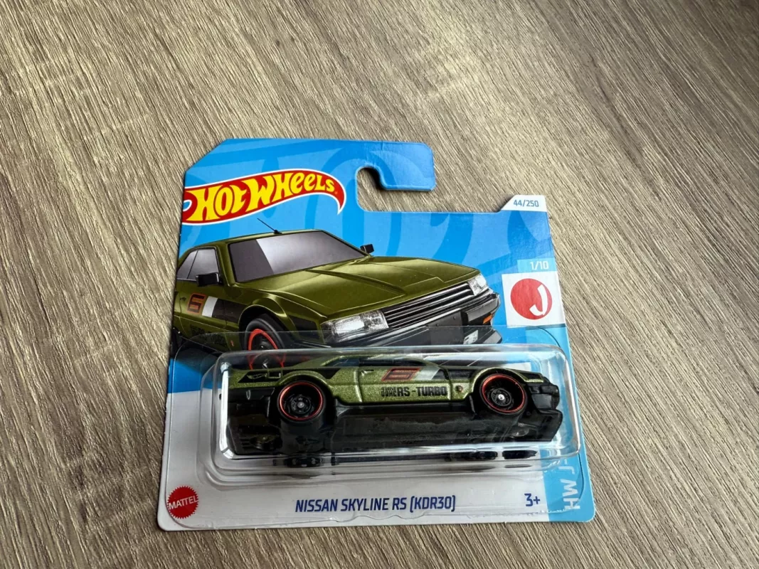Nissan Skyline RS KDR30 Hot Wheels - , namai ir interjeras 2