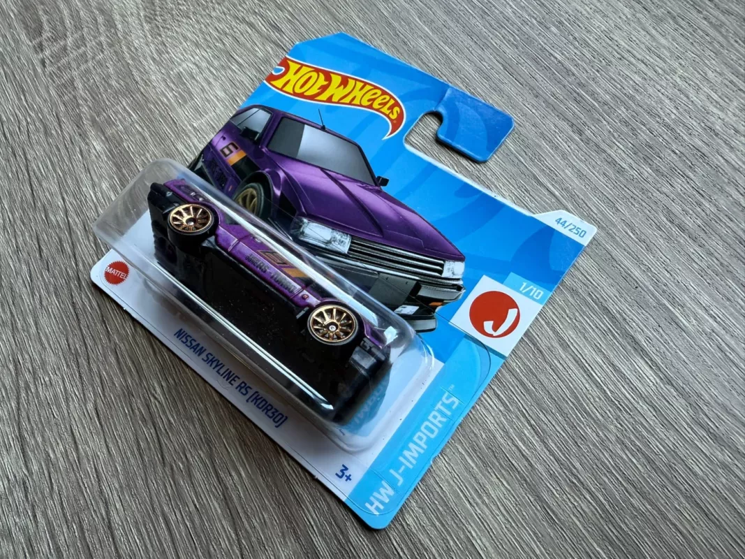 Nissan Skyline RS KDR30 Hot Wheels - , namai ir interjeras 4
