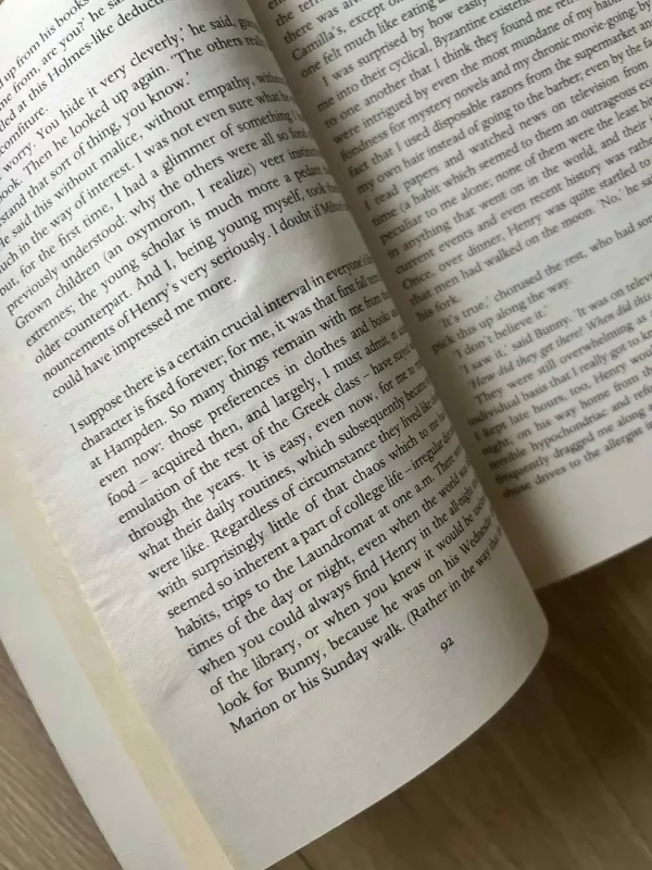 The secret history (pasibangavusi) - Donna Tartt, knyga 3