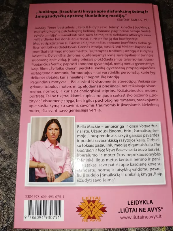 Kaip išžudyti savo šeimą - Bella Mackie, knyga 3