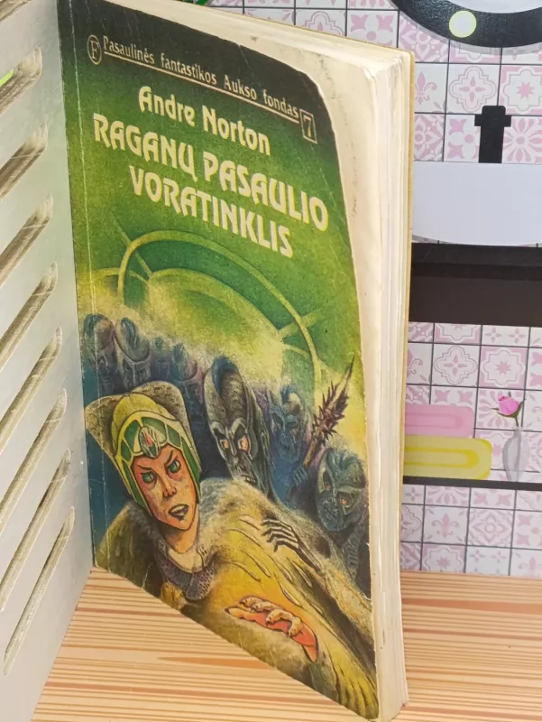 Raganų pasaulio voratinklis - Andre Norton, knyga 3