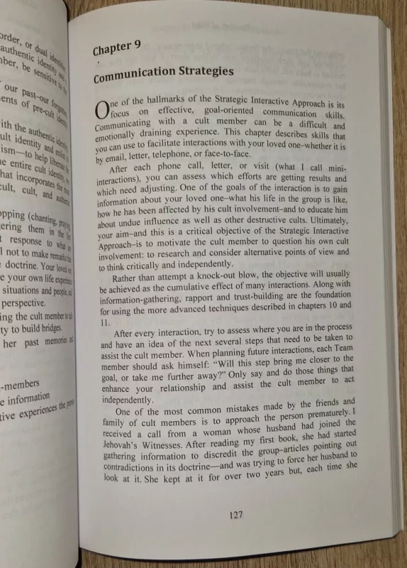 Freedom of Mind: Helping Loved Ones Leave Controlling People, Cults, and Beliefs - Steven Hassan, knyga 4