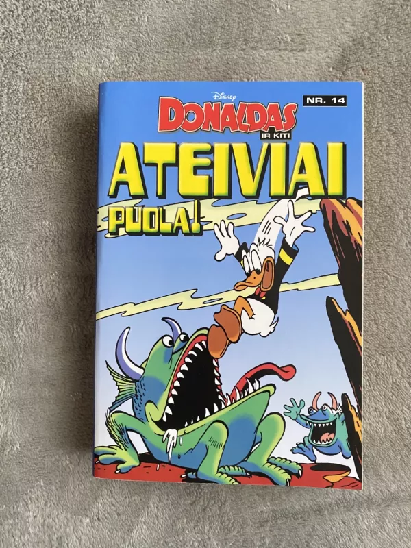 Donaldas ir kiti. Ateiviai puola - Walt Disney, knyga 2