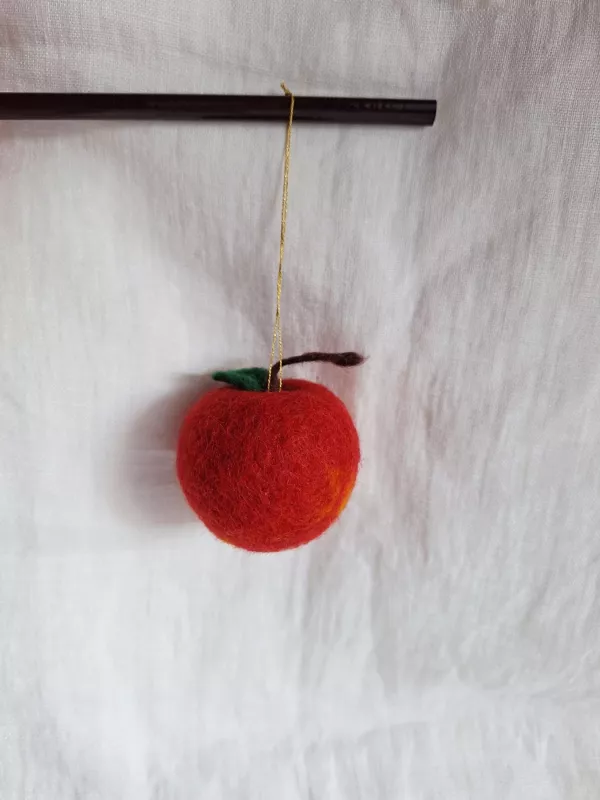 Naujas vilnos obuoliukas, eglutės žaisliukas/pakabinama dekoracija - , namai ir interjeras 3