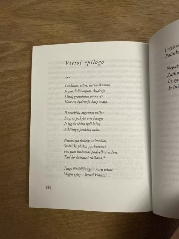 Rodanti kelią, teikianti prasmę. Kalba ir męs - Gintautas Iešmantas, knyga 6