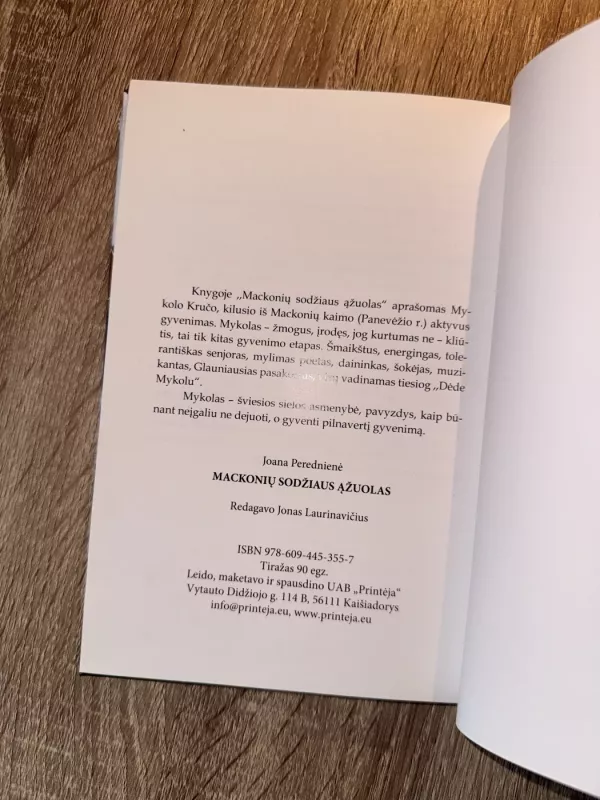 Mackonių sodžiaus ąžuolas - Joana Perednienė, knyga 4