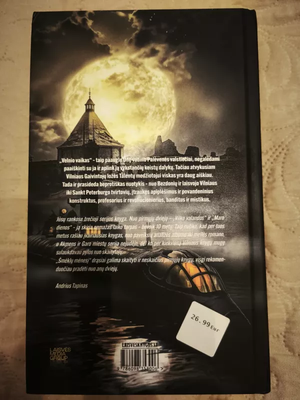 Šmėklų mėnuo - TAPINAS ANDRIUS, knyga 3