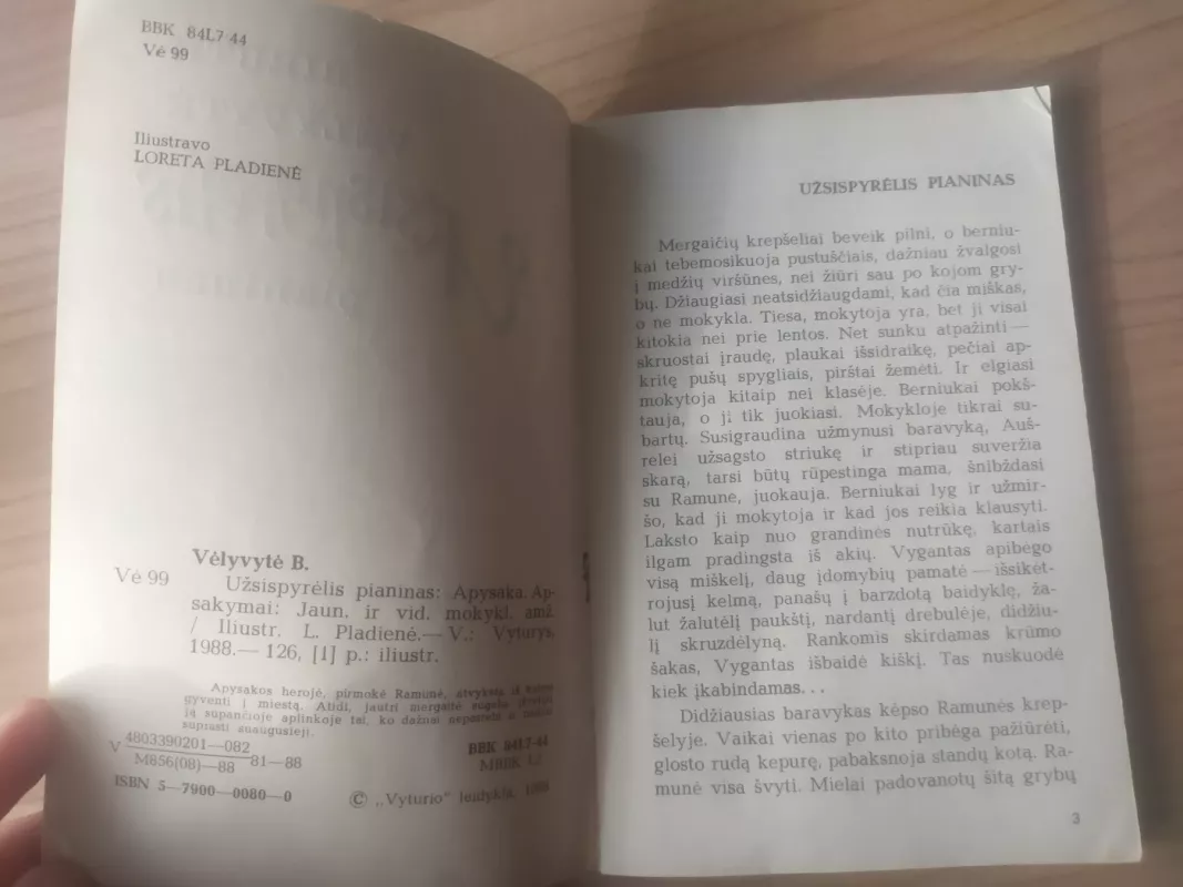 Užsispyrėlis pianinas - Birutė Vėlyvytė, knyga 5