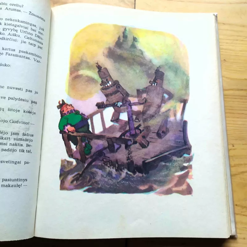 Geltonas rūkas - Aleksandras Volkovas, knyga 3