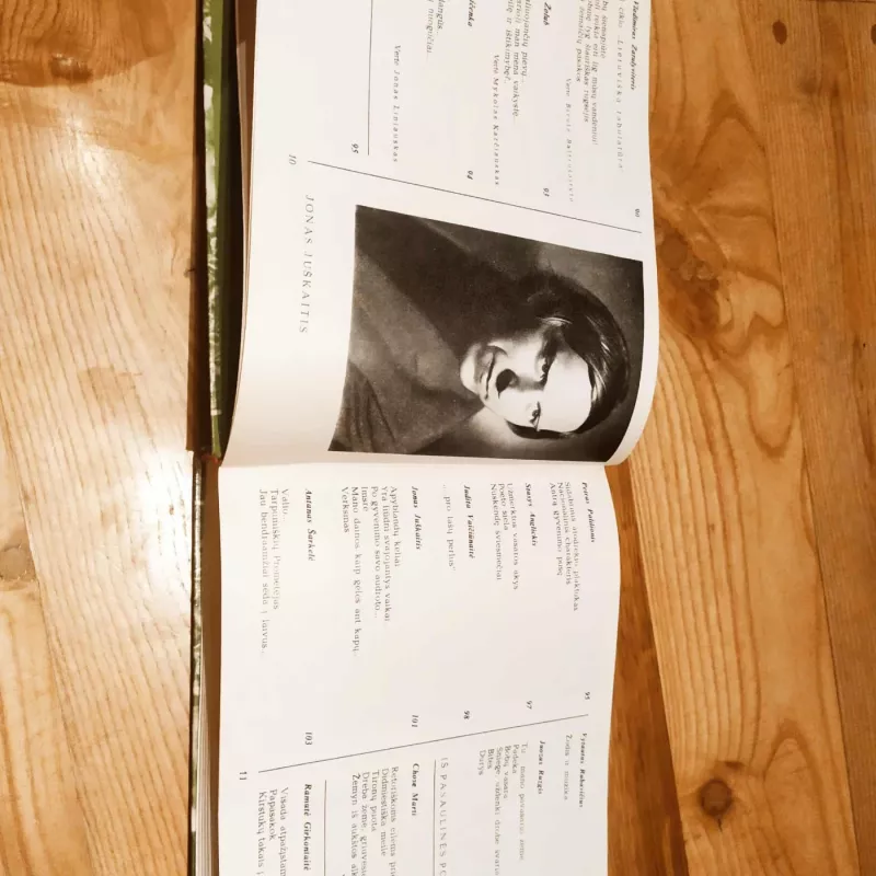 Poezijos pavasaris  83' - Autorių kolektyvas (įvairūs), knyga 6