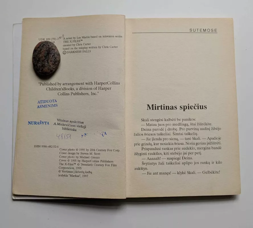 X failai. Sutemose (II tomas) - Les Martin, knyga 4