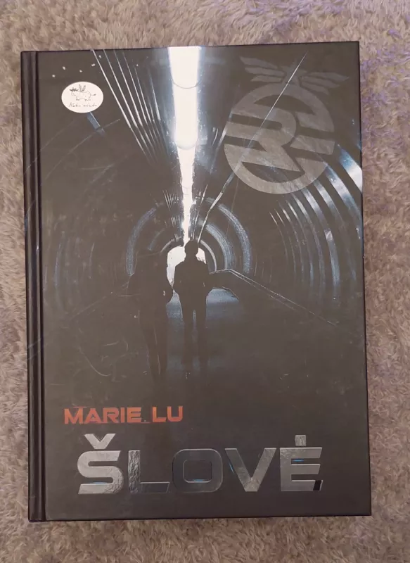 Šlovė - Marie Lu, knyga 2