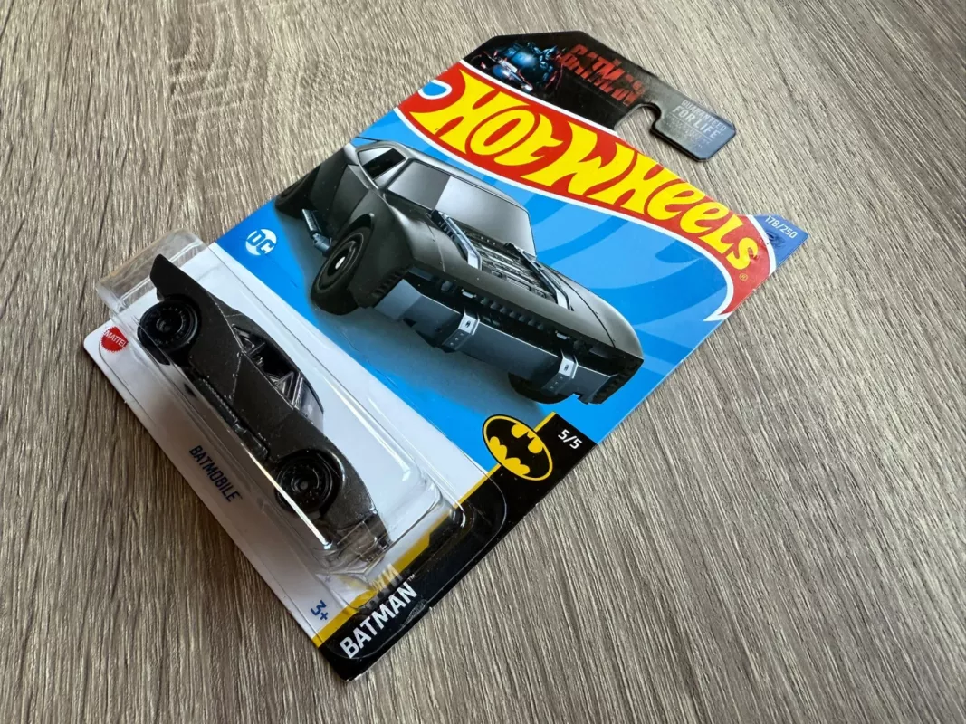 Batmobile The Batman Hot Wheels Long Card - , namai ir interjeras 4