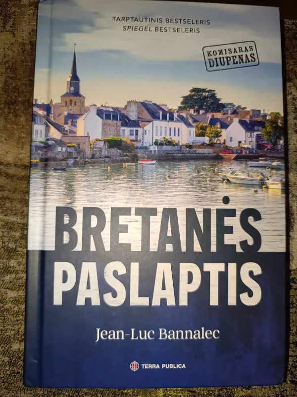 Bretanės paslaptis - Jean-Luc Bannalec, knyga 2