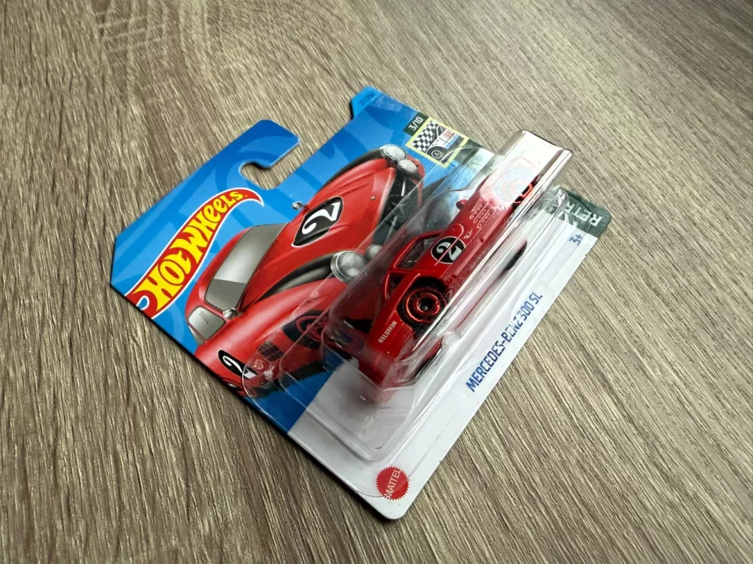Mercedes - Benz 300 SL Hot Wheels - , namai ir interjeras 3
