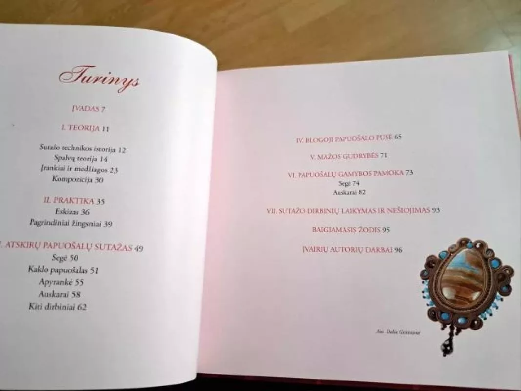 Sutažas. Žavūs papuošalai iš juostelių - Vytautas Žutautas, Aurelija  Jaruševičiūtė, knyga 4