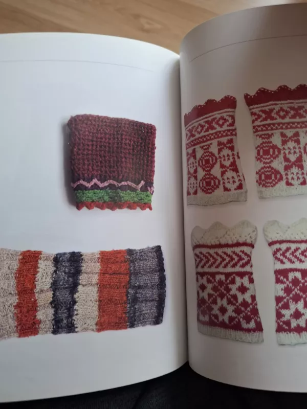 Riešinės - Autorių Kolektyvas, knyga 4