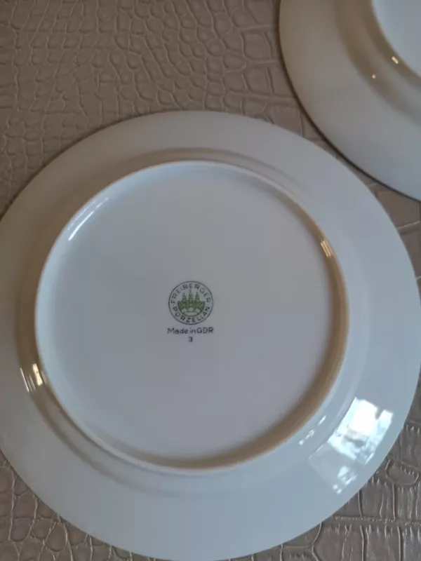 Freiberger Porzellan vintažinės baltos kalėdinės porcelianinės lėkštutės 2vnt. Pagamintos GDR. - , namai ir interjeras 5