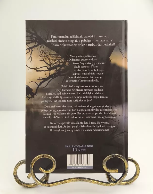 Tamsos mokykla. Pirmoji serijos „Varnų kaimas“ knyga - SANDRA J. PAUL, knyga 3