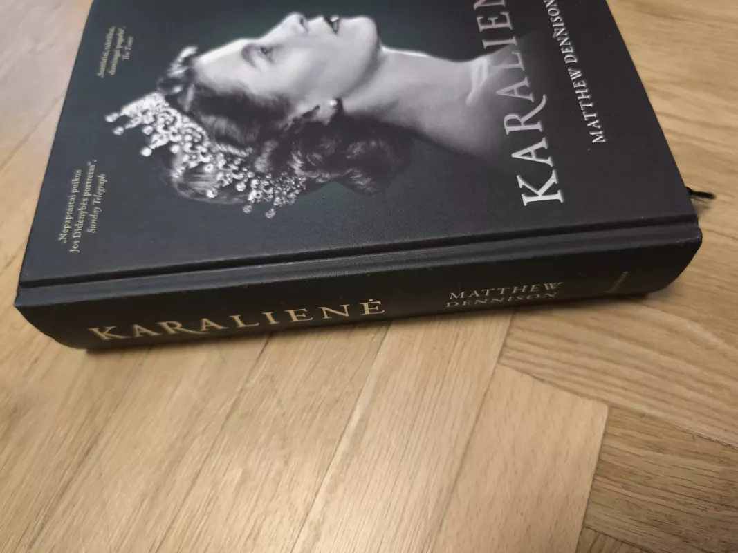 Karalienė - Matthew Dennison, knyga 5