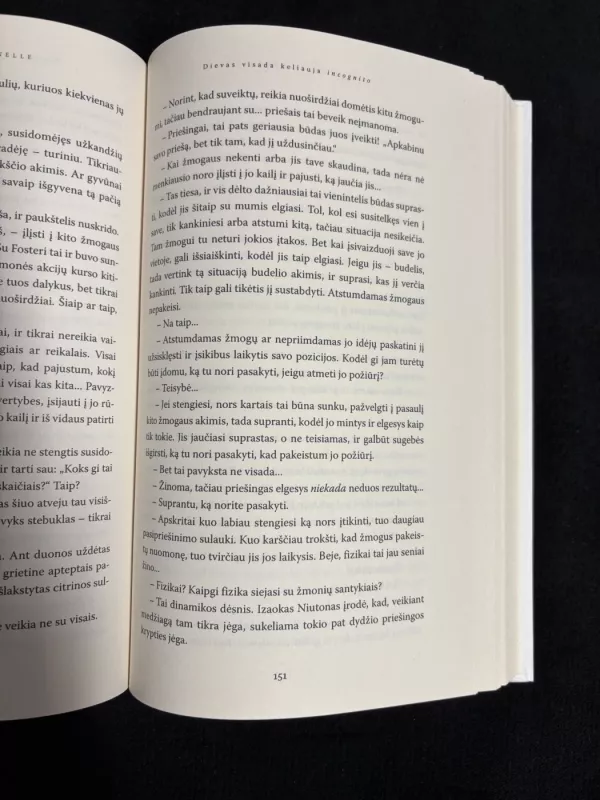 Dievas visada keliauja incognito - Laurent Gounelle, knyga 5