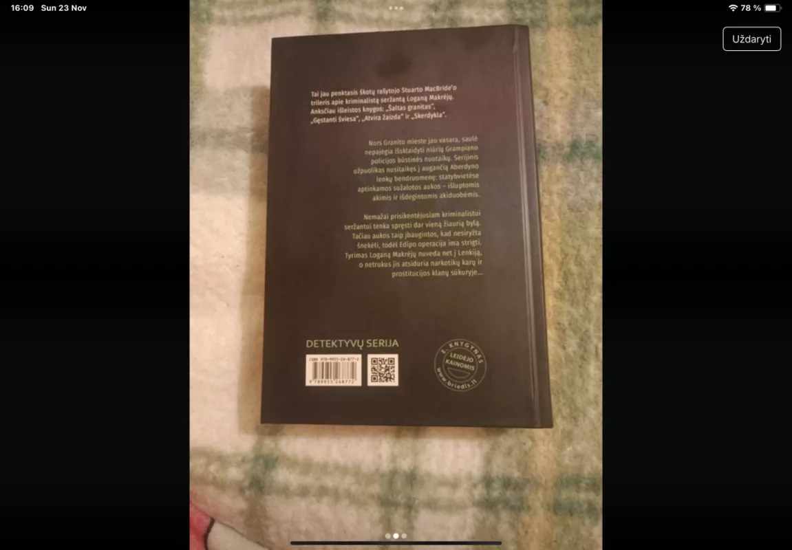 Tuščios akiduobės - Stuart MacBride, knyga 3