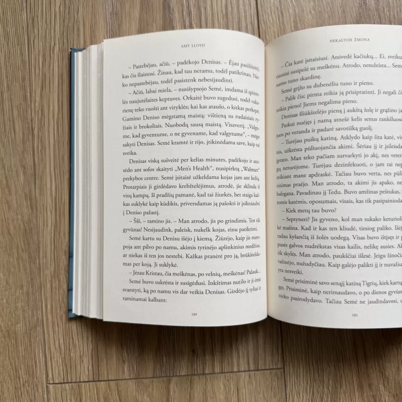 nekaltoji žmona - Amy Lloyd, knyga 5