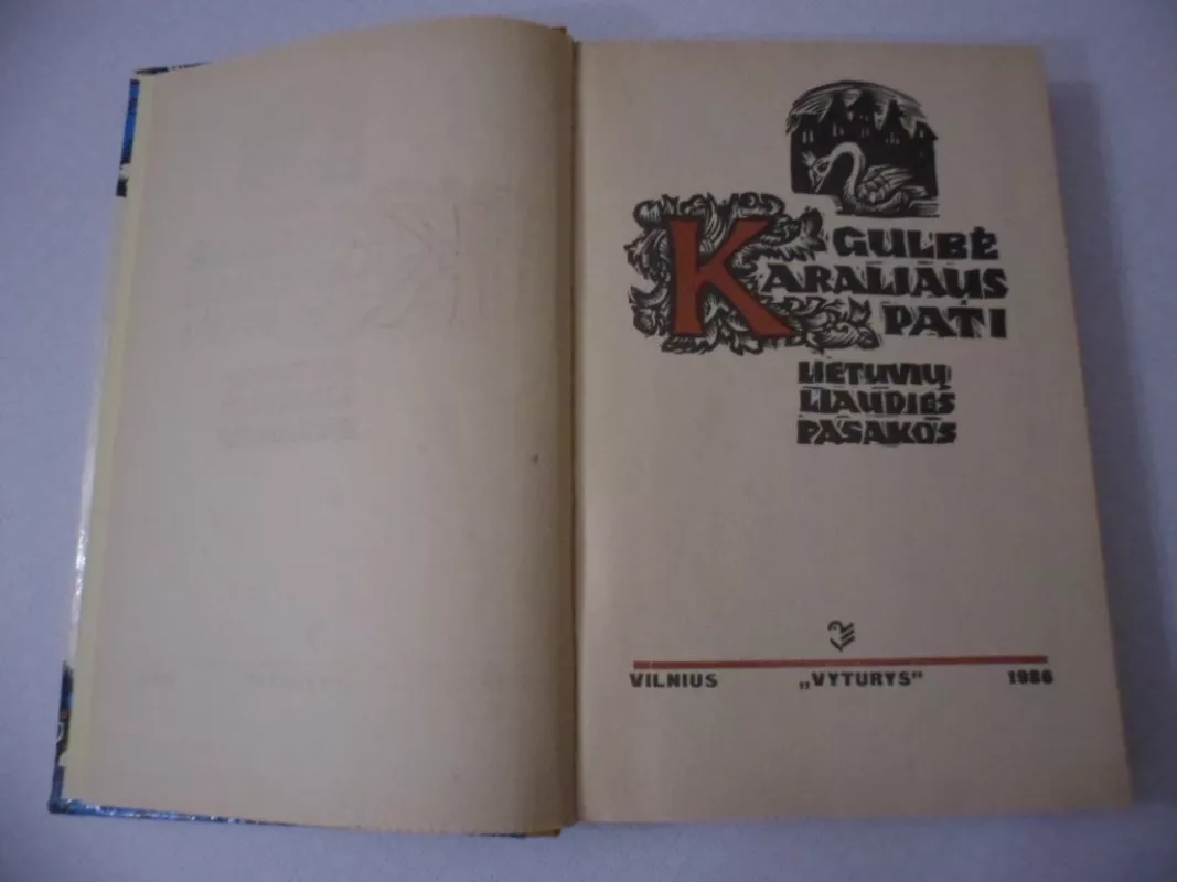 Gulbė karaliaus pati - Autorių Kolektyvas, knyga 3