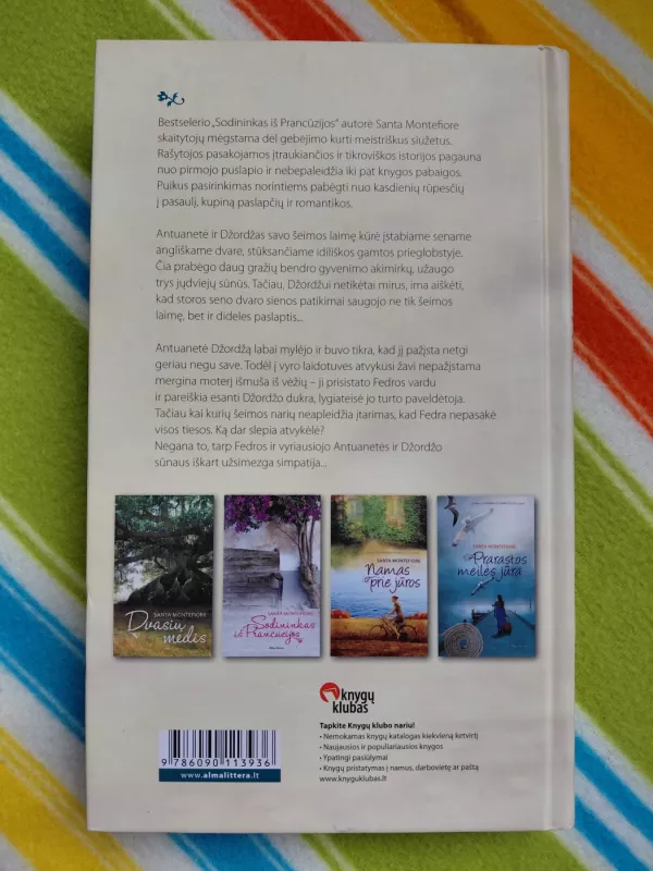 Nepažįstamoji iš Paryžiaus : romanas - Santa Montefiore, knyga 4