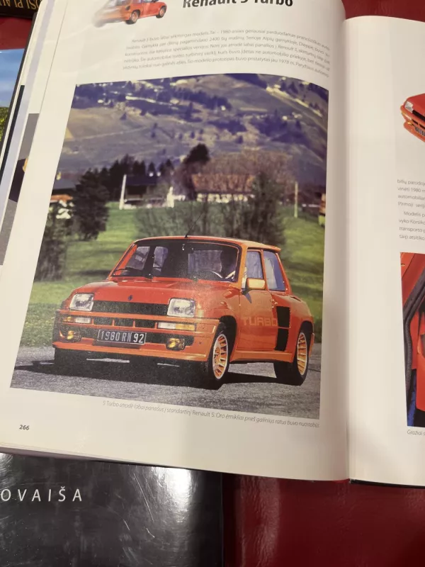 Įspūdingiausi pasaulio automobiliai - Autorių Kolektyvas, knyga 2