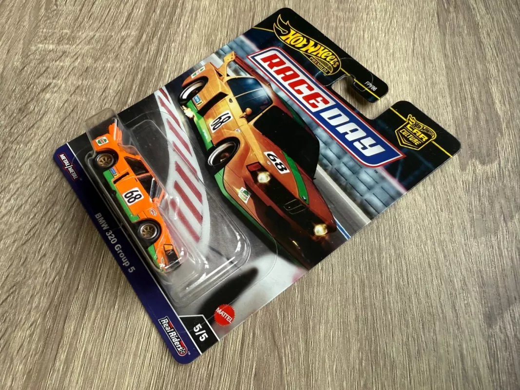 BMW 320 Group 5 Hot Wheels Premium - , namai ir interjeras 4