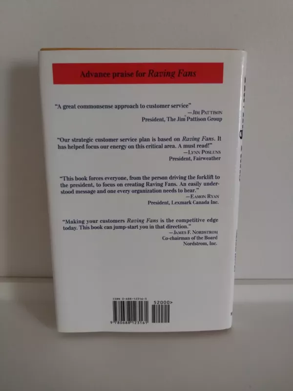 Raving Fans A Revolutionary Approach to Customer Service - Harvey Mackay, knyga 3