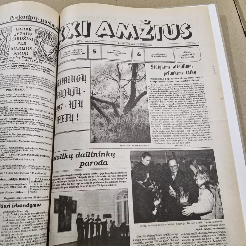 LAIKRAŠTIS XXI AMŽIUS 1996m. - Autorių kolektyvas (įvairūs), knyga 4