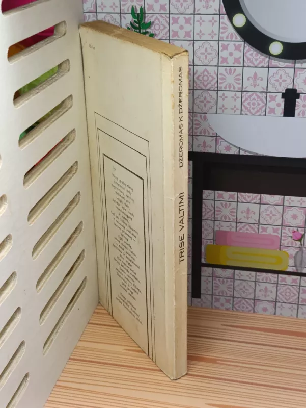 Trise valtimi (neskaitant šuns) - Jerome K. Jerome, knyga 4