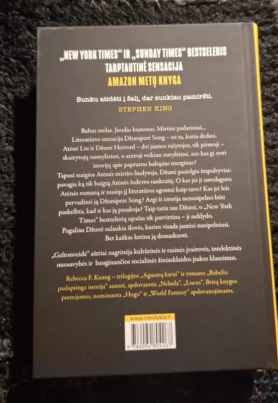 Geltonveidė - Rebecca F. Kuang, knyga 3