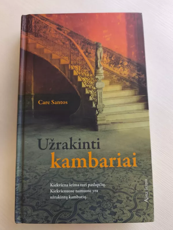 Užrakinti kambariai - Care Santos, knyga 2