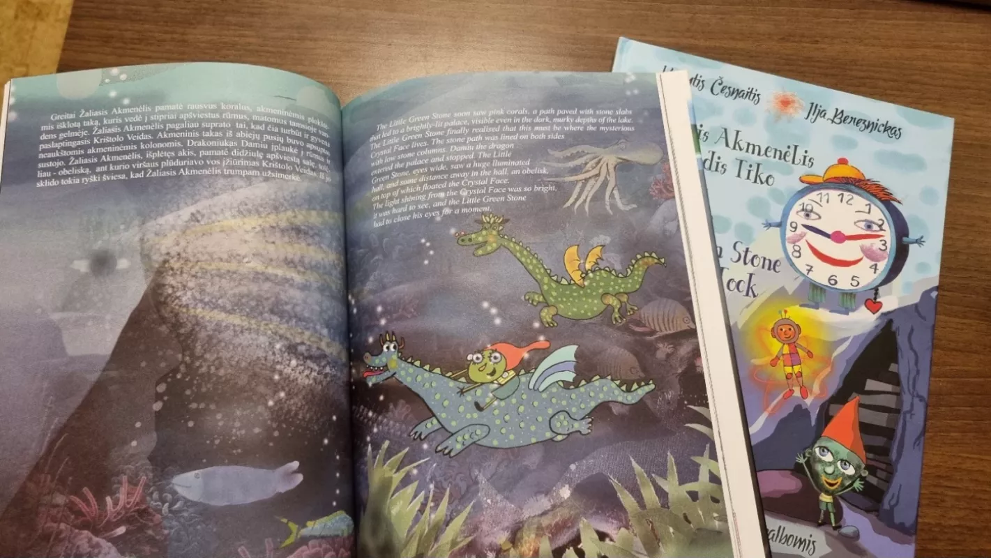 "Žaliasis Akmenėlis ir Krištolo Veidas" ir "Žaliasis Akmenėlis ir Laikrodis Tiko" - Kęstutis Česnaitis ir Ilja Bereznickas, knyga 3