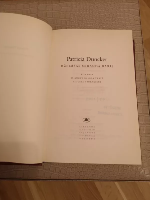 Džeimsas Miranda Baris - Patricia Duncker, knyga 5