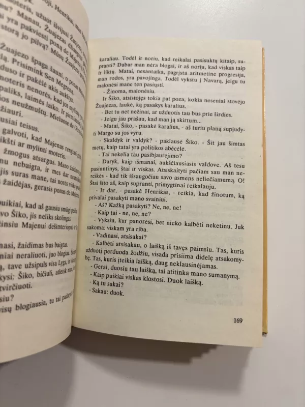 Keturiasdešimt penki (2 dalys) - Aleksandras Diuma, knyga 4