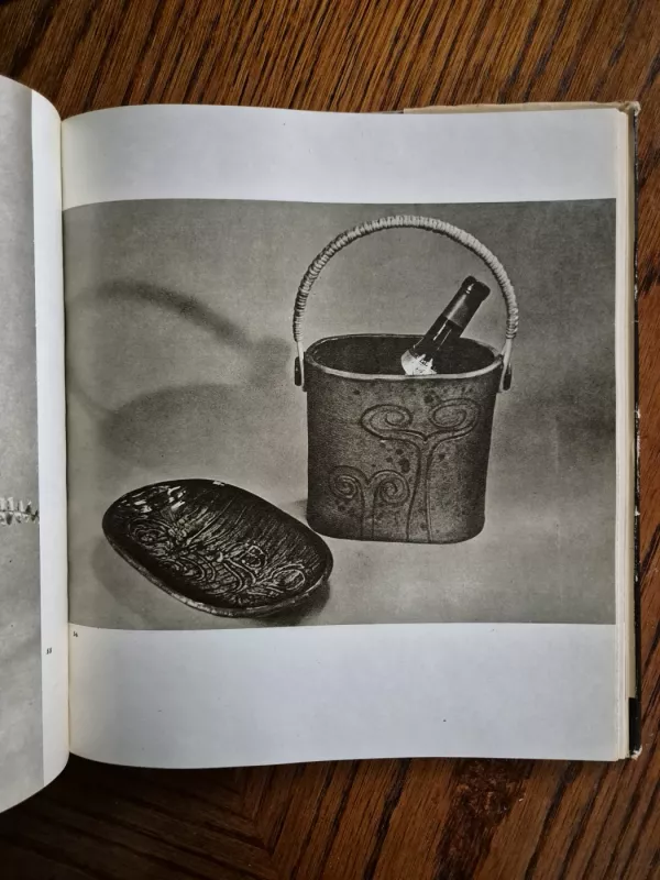 Taikomoji-dekoratyvinė dailė - Autorių Kolektyvas, knyga 5