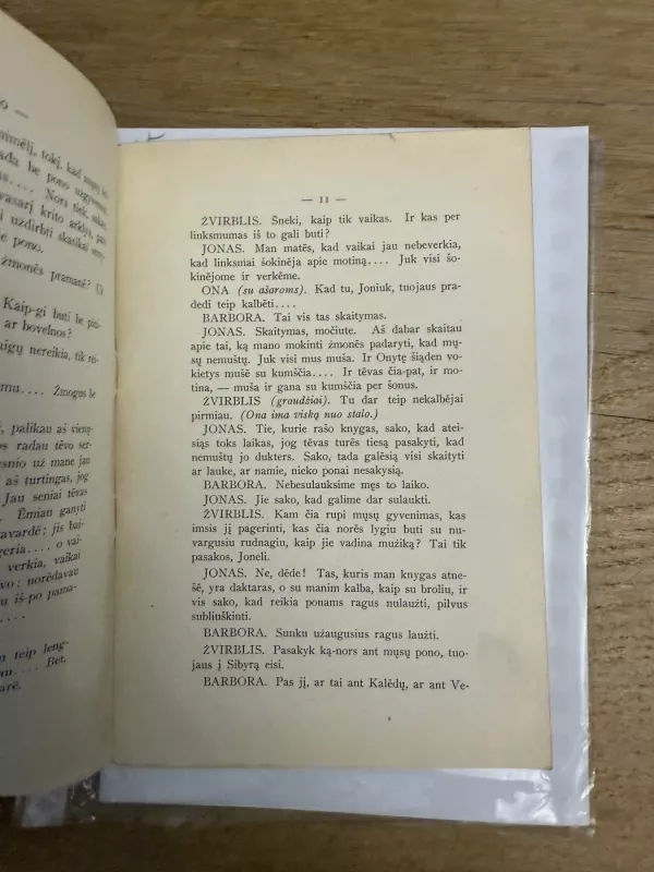 Pirmi Žingsniai. Drama - Bronius Laucevičius-Vargšas, knyga 5
