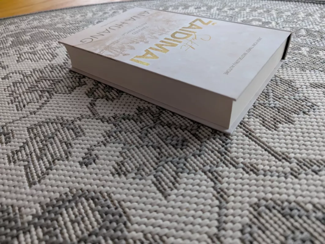 Sukti žaidimai - 9786090900956, knyga 4