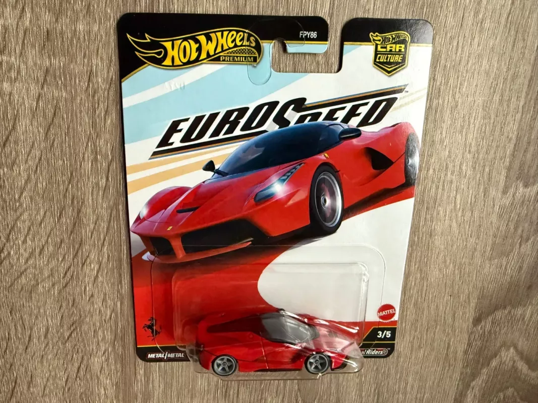 Ferrari Laferrari Hot Wheels Premium - , namai ir interjeras 5