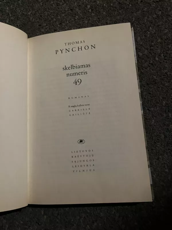 Skelbiamas numeris 49 : romanas - Thomas Pynchon, knyga 3