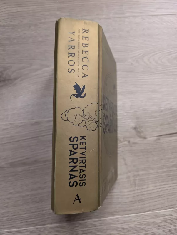 Ketvirtasis sparnas - Rebecca Yarros, knyga 4