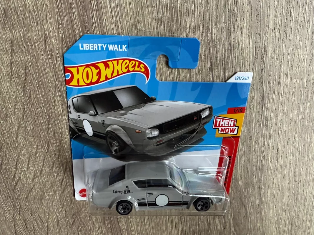 Nissan Skyline 2000GT-R Lbwk Hot Wheels - , namai ir interjeras 5